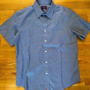 Short sleeve UNTUCKit shirt